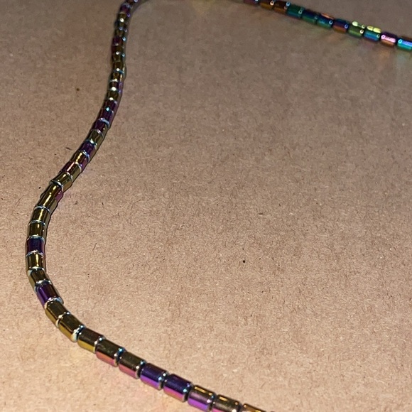 🍀5/$25🍀‎ Colorful pendant necklace metallic like - Picture 4 of 5